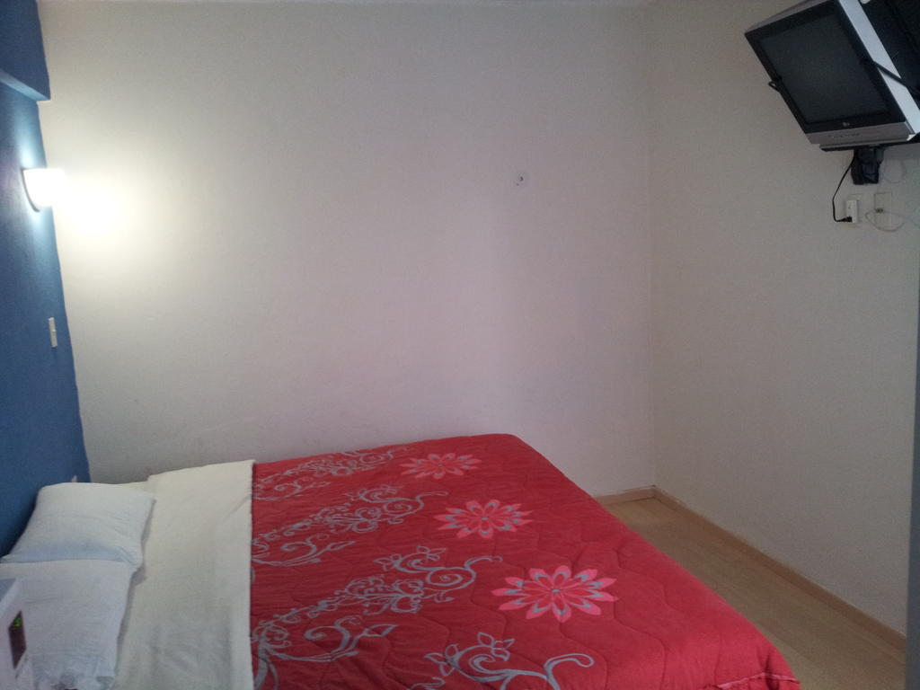 Hotel Sarabia Uruapan  Chambre photo